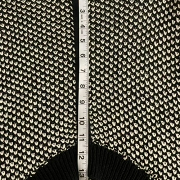 BCBG MaxAzria Sleeveless Black and White High/Low Sweater Size S - Picture 5 of 6
